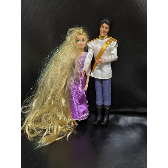 Disney Tangled Rapunzel and Prince Charming Doll Set Blonde Hair Sparkle Dress - Picture 3 of 5